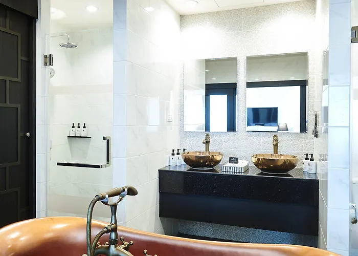 Hotel De Pranakorn 5*
